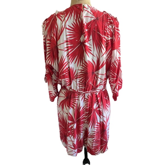 Gently Worn Bishop + Young Cold-Shoulder Romper-Large - Picture 6 of 11